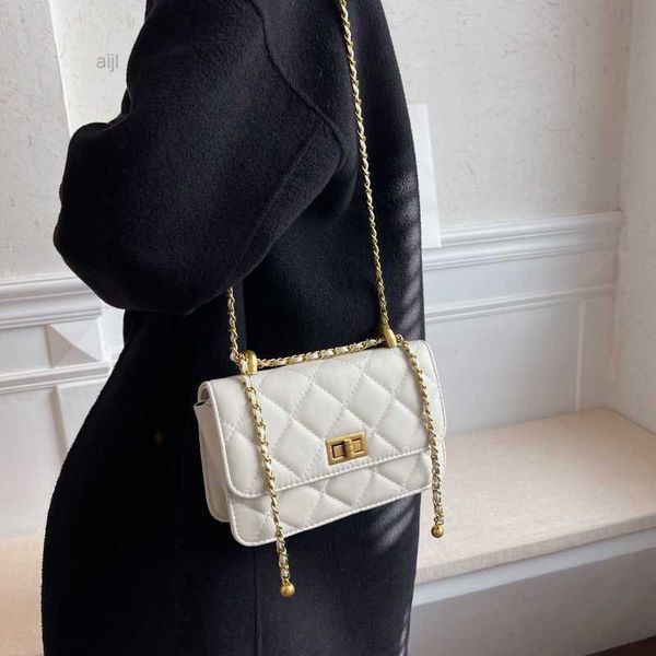 small fragrant chain bag women's autumn and winter 2022 new crossbody korean square antique
small fragrant chain bag women's autumn and winter 2022 new crossbody korean square antique