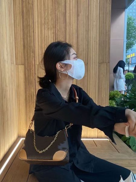 designer women shoulder bags genuine leather fashion handbags purses flower luxury mini large inclined shoulder bag
designer women shoulder bags genuine leather fashion handbags purses flower luxury mini large inclined shoulder bag