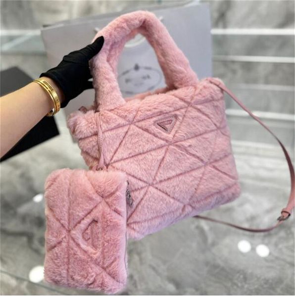 fashion classic designer bag luxurys designers plush postman handbag autumn and winter new fluffy bag hobo armpit commuter bags totes handba
fashion classic designer bag luxurys designers plush postman handbag autumn and winter new fluffy bag hobo armpit commuter bags totes handba