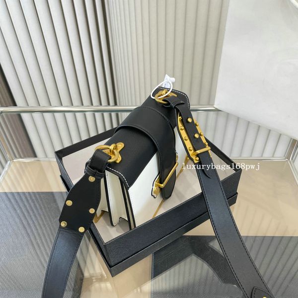 designer makeup bag the tote handbags crossbody bag preppy style luxurys messenger shoulder small square bags
designer makeup bag the tote handbags crossbody bag preppy style luxurys messenger shoulder small square bags