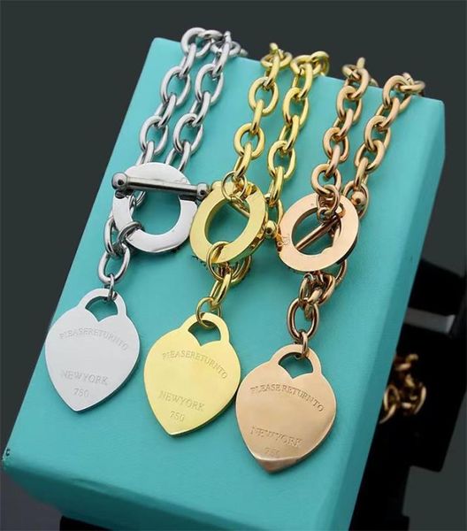 2022 new ot button love charm bracelet necklace set classic t letter designer couple set fashion men and women jewelry gift2418541, Silver
2022 new ot button love charm bracelet necklace set classic t letter designer couple set fashion men and women jewelry gift2418541, Silver