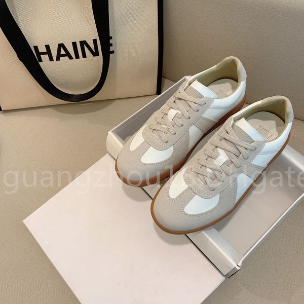 fashion designer casual shoes for women men comfortable light flat sport shoes white
fashion designer casual shoes for women men comfortable light flat sport shoes white