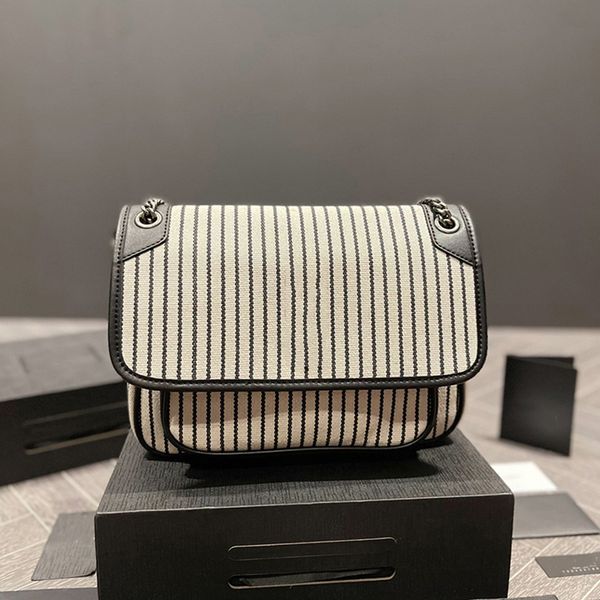 bags totes designer bag women handbag classic luxury brand imitation canvas stripe simple style shoulder bag fashion chain wallet party
bags totes designer bag women handbag classic luxury brand imitation canvas stripe simple style shoulder bag fashion chain wallet party