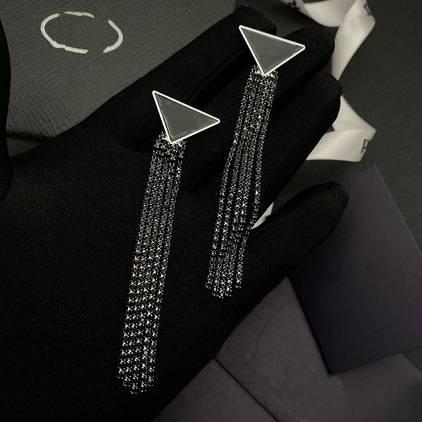 fashion women designer earrings pr-letter ear stud tassel brand silver plated luxury earring wedding party jewelry classic style, Golden;silver
fashion women designer earrings pr-letter ear stud tassel brand silver plated luxury earring wedding party jewelry classic style, Golden;silver
