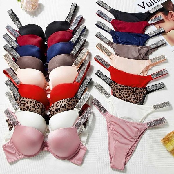 2023 gg bra letter underwear comfort brief push up panty 2 piece sets lingerie set bikinis seamless soft breathable for women bras, Red;black
2023 gg bra letter underwear comfort brief push up panty 2 piece sets lingerie set bikinis seamless soft breathable for women bras, Red;black