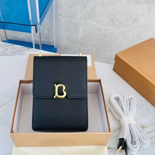 women leather shoulder bag letter metal buckle crossbody bbr designer messenger bags fashion luxury handbag lady phone purse
women leather shoulder bag letter metal buckle crossbody bbr designer messenger bags fashion luxury handbag lady phone purse