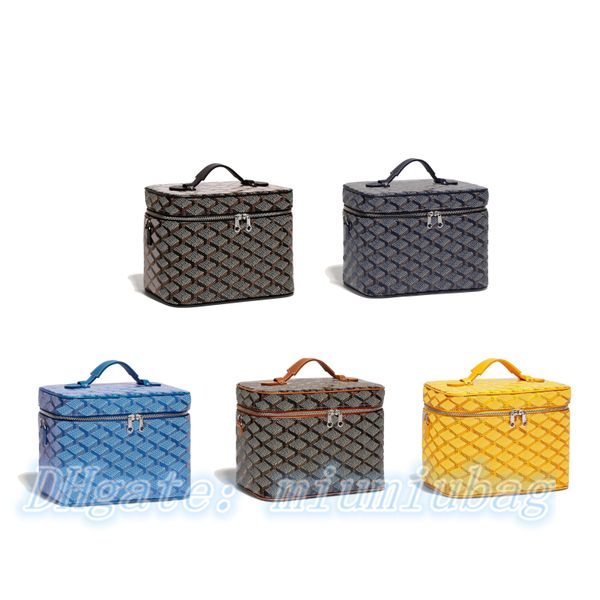 luxury designers cosmetic bags toiletry pack women men clutch handbags genuine leather wallets cross body travel bag fashion hobo duffle poc
luxury designers cosmetic bags toiletry pack women men clutch handbags genuine leather wallets cross body travel bag fashion hobo duffle poc