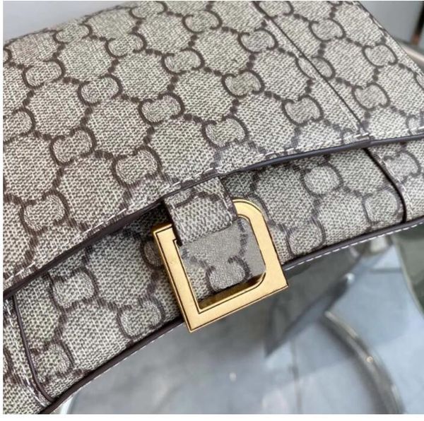 designer bags shoulder bag handbag women's fashion bagg cross body half moon luxuries genuine leather classic retro wallets handle squa
designer bags shoulder bag handbag women's fashion bagg cross body half moon luxuries genuine leather classic retro wallets handle squa