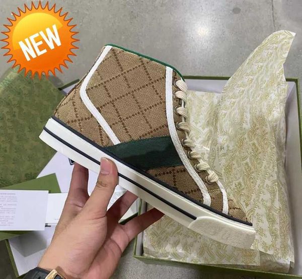 luxury designers ace sneakers casual dress tennis shoes men women lace up classic white leather pattern bottom cat tiger print sports lover, Black
luxury designers ace sneakers casual dress tennis shoes men women lace up classic white leather pattern bottom cat tiger print sports lover, Black