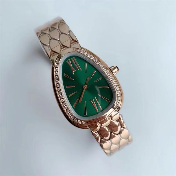 luxury designer classic fashion quartz watch sapphire-glass triangle dial with diamonds is a lady's favorite christmas gift, Slivery;golden
luxury designer classic fashion quartz watch sapphire-glass triangle dial with diamonds is a lady's favorite christmas gift, Slivery;golden