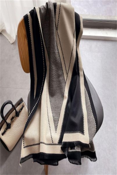 designers women cashmere scarf shawl fashion classic scarves 2021 luxury muffler letter pattern wool landscape animal8038531, Blue;gray
designers women cashmere scarf shawl fashion classic scarves 2021 luxury muffler letter pattern wool landscape animal8038531, Blue;gray