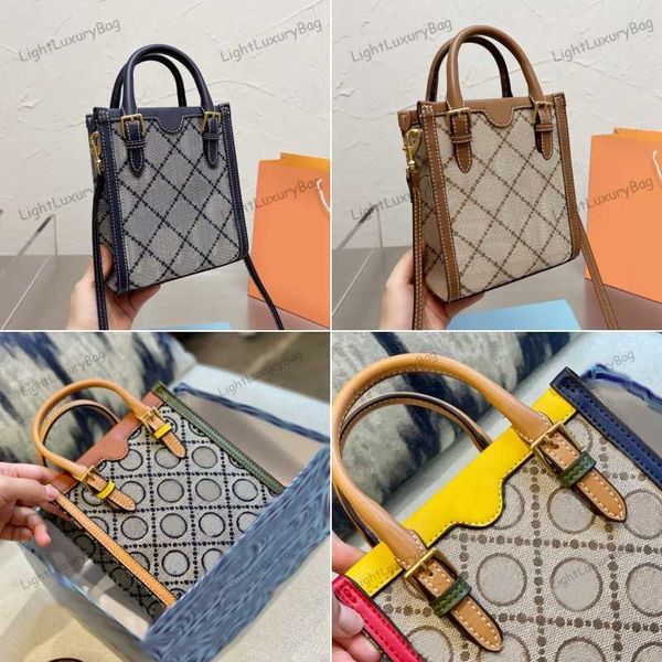 mirror quality designer crossbody bag elegant handbag shoulder tote for women classic famous brand exquisite shopping purses 221212
mirror quality designer crossbody bag elegant handbag shoulder tote for women classic famous brand exquisite shopping purses 221212