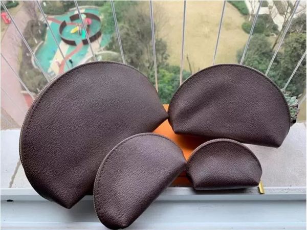 women cosmetic bags organizer makeup bag woman travel pouch make up ladies cluch purses fashion organizador toiletry 4pcs set
women cosmetic bags organizer makeup bag woman travel pouch make up ladies cluch purses fashion organizador toiletry 4pcs set