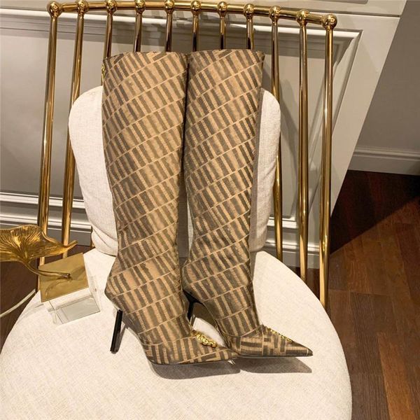 luxury v designer x f fendace jacquard boots .5cm heel bootie with original box, Black
luxury v designer x f fendace jacquard boots .5cm heel bootie with original box, Black