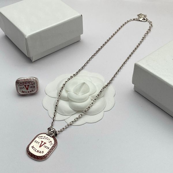 simple retro jewelrys designed brass chain necklaces & geometry pendants women's banshee medusa portrait pattern 18k gold plated ladies, Silver
simple retro jewelrys designed brass chain necklaces & geometry pendants women's banshee medusa portrait pattern 18k gold plated ladies, Silver