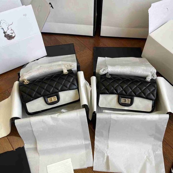 cf2.55 series small cowhide women's bag with rhombic square buckle chain black silver gold one shoulder crossbody underarm
cf2.55 series small cowhide women's bag with rhombic square buckle chain black silver gold one shoulder crossbody underarm