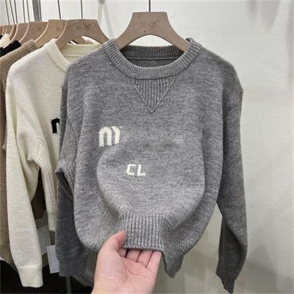 designer sweater women's new color contrast letters jacquard age-reducing loose short sweater top, White;black
designer sweater women's new color contrast letters jacquard age-reducing loose short sweater top, White;black