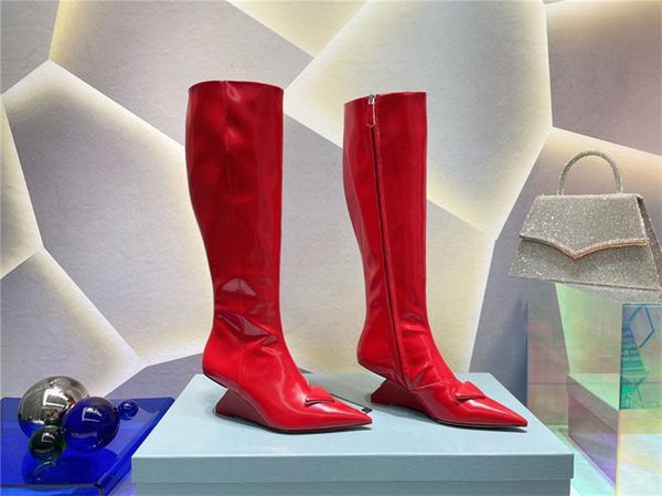 designer luxury women's red leather knee high block heel boots new with original box, Black
designer luxury women's red leather knee high block heel boots new with original box, Black