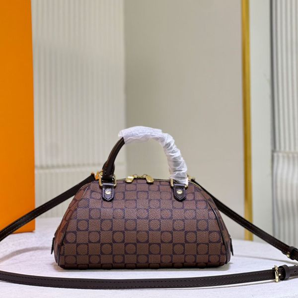 vintage handbag women shoulder bag classic check old flower crossbody bags metal hardware zipper closure removable leather strap large capac
vintage handbag women shoulder bag classic check old flower crossbody bags metal hardware zipper closure removable leather strap large capac