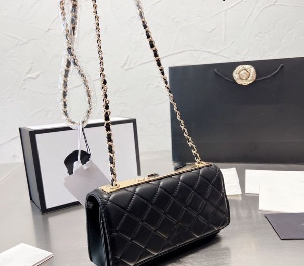 luxurys designers letter bags marmont womens bag fashion trend black bags shoulder handbag handbags classic leather heart style gold chain t
luxurys designers letter bags marmont womens bag fashion trend black bags shoulder handbag handbags classic leather heart style gold chain t