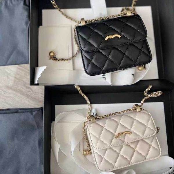 2022 new small fragrant black waist bag women's double gold ball chain rhombic single shoulder crossbody mini
2022 new small fragrant black waist bag women's double gold ball chain rhombic single shoulder crossbody mini