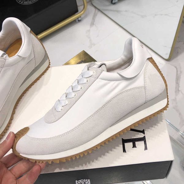 brand casual shoes designer design leather shoes low women's single lace up thick soled sports casual running shoes size 35-40, Black
brand casual shoes designer design leather shoes low women's single lace up thick soled sports casual running shoes size 35-40, Black