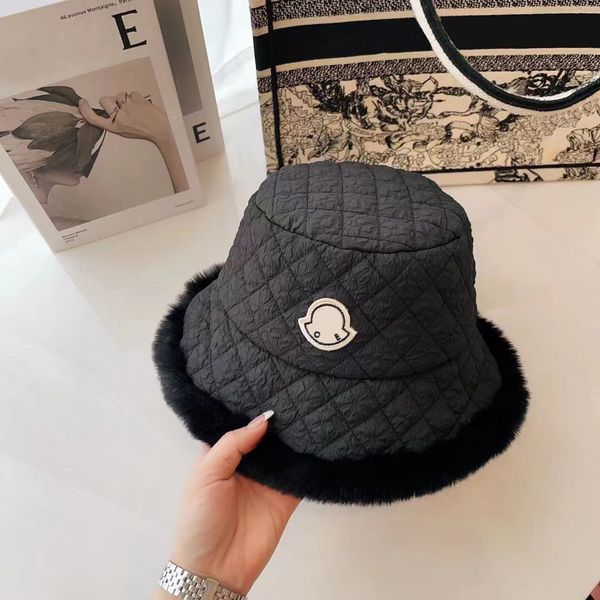 luxurys designers bucket hat women's luxury buckets hat fashion winter hats cover face couple caps versatile retro printing warm neutra, Blue;gray
luxurys designers bucket hat women's luxury buckets hat fashion winter hats cover face couple caps versatile retro printing warm neutra, Blue;gray
