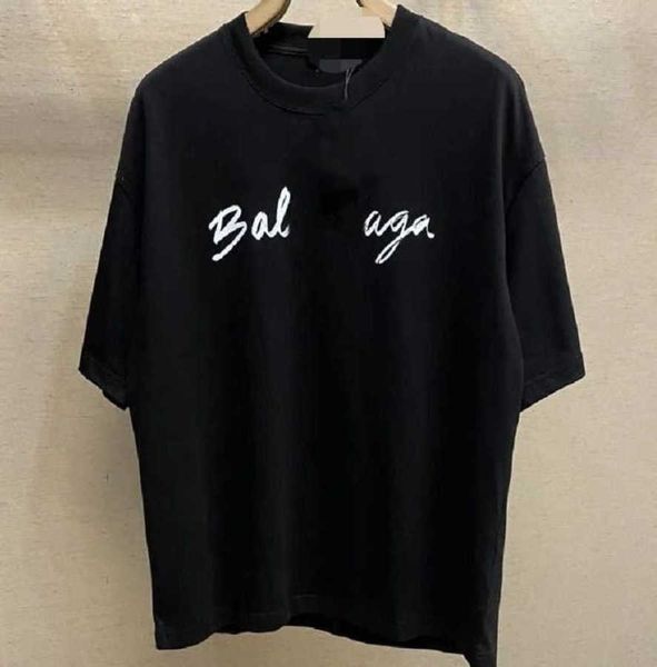 23ss designer graffiti balanciagas cursive signature t shirt smiling sport printed brand men women tshirts front letters woman t shirts hood, White;black
23ss designer graffiti balanciagas cursive signature t shirt smiling sport printed brand men women tshirts front letters woman t shirts hood, White;black