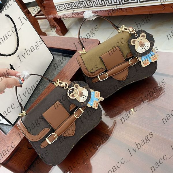 handbag designer bag women shoulder luxury fashion bags leather portable diagonal retro messenger mini lady cross bags woman tote handbags
handbag designer bag women shoulder luxury fashion bags leather portable diagonal retro messenger mini lady cross bags woman tote handbags