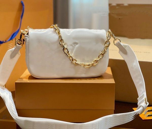luxuries designer women classical fashion trend cowhide bags messenger banquet shopping wedding leisure business package satchel pursesatche
luxuries designer women classical fashion trend cowhide bags messenger banquet shopping wedding leisure business package satchel pursesatche