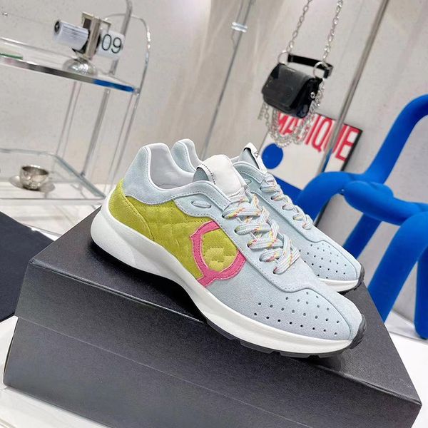 designer womens triple s sneaker platform shoes luxury clear sole in black white red grey pink green blue orange panda shoe athleisure tenni
designer womens triple s sneaker platform shoes luxury clear sole in black white red grey pink green blue orange panda shoe athleisure tenni