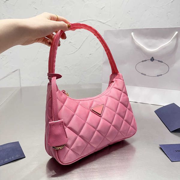 new hobo nylon bag totes tote bag womens designer bag handbag underarm shoulder bags soft designers purse wallet 221207
new hobo nylon bag totes tote bag womens designer bag handbag underarm shoulder bags soft designers purse wallet 221207