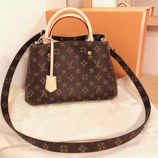 2022 new men women handbag shoulder bags designer handbags bag phone bao briefcases bag 06, Red;black
2022 new men women handbag shoulder bags designer handbags bag phone bao briefcases bag 06, Red;black