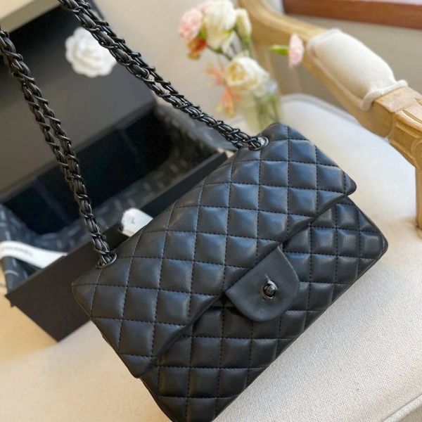 luxury designers handbags black chain single shoulder bags simple fashion banquet shopping wedding leisure business package golden chain hot
luxury designers handbags black chain single shoulder bags simple fashion banquet shopping wedding leisure business package golden chain hot