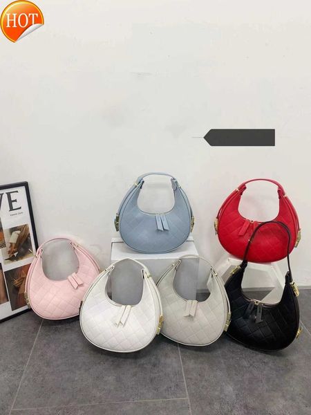 women's luxury designer handbags shoulder bag tote 2023 new women fashion multi-functional portable crescent bag gift box packaging fac
women's luxury designer handbags shoulder bag tote 2023 new women fashion multi-functional portable crescent bag gift box packaging fac