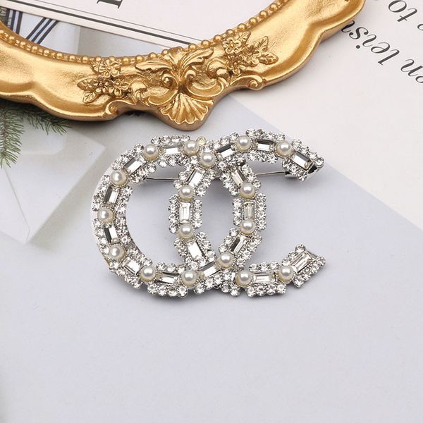 women vintage designer brand double letter brooch pearl irregularity rhinestone crystal metal broochs suit laple pin fashion women jewelry a, Gray
women vintage designer brand double letter brooch pearl irregularity rhinestone crystal metal broochs suit laple pin fashion women jewelry a, Gray