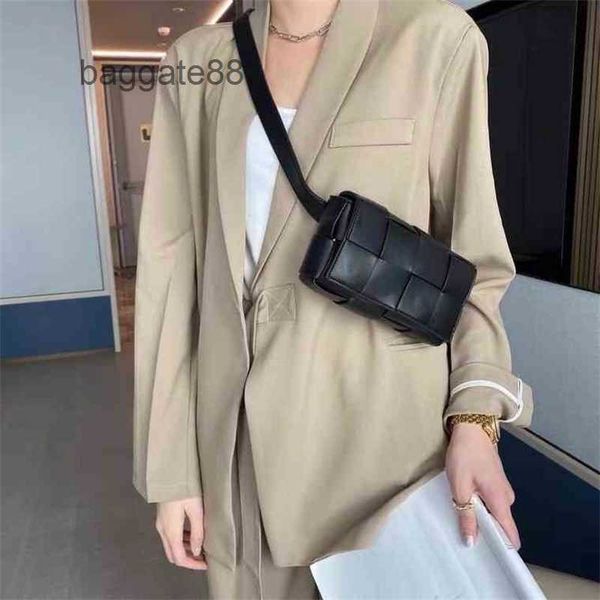 fashion classic lady bottegas desiner handbags ladies venetas bags leather woven waist large 2023 laice messenger single double shoulder bel
fashion classic lady bottegas desiner handbags ladies venetas bags leather woven waist large 2023 laice messenger single double shoulder bel
