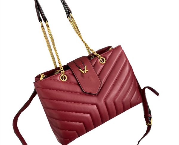 2023women's shoulder bag designer handbag fashion chain v-grain portable shopping bag
2023women's shoulder bag designer handbag fashion chain v-grain portable shopping bag