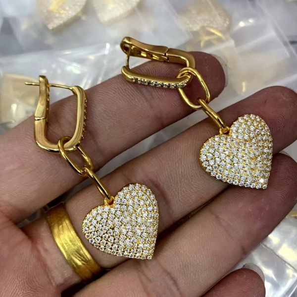 new designed women silver thick chain stud earring v letter full diamonds brass 18k gold plating ladies pendants earrings hoops designer jew, Golden;silver
new designed women silver thick chain stud earring v letter full diamonds brass 18k gold plating ladies pendants earrings hoops designer jew, Golden;silver