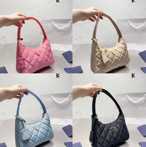 briefcases designer nylon shoulder bags rhombus pure color womens leisure handbag simple fashion underarm bag lady tote portable womens zipp
briefcases designer nylon shoulder bags rhombus pure color womens leisure handbag simple fashion underarm bag lady tote portable womens zipp