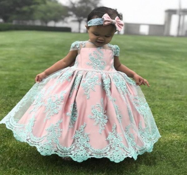 2023 pink flower girls dresses for weddings jewel neck illusion cap sleeves lace appliques crystal beads floor length birthday children girl, White;blue
2023 pink flower girls dresses for weddings jewel neck illusion cap sleeves lace appliques crystal beads floor length birthday children girl, White;blue