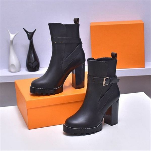 fashion boots louiseity casual women luxury design winter warm heel snow leather thick soled sock boots viutonity 05-0010, Black
fashion boots louiseity casual women luxury design winter warm heel snow leather thick soled sock boots viutonity 05-0010, Black
