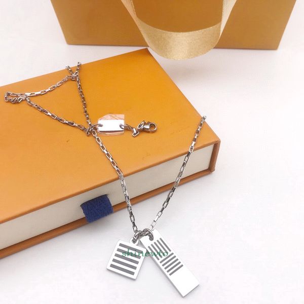 europe america fashion style damier black necklace men lady women silver-colour metal with enamel v initials double pendant long chain
europe america fashion style damier black necklace men lady women silver-colour metal with enamel v initials double pendant long chain