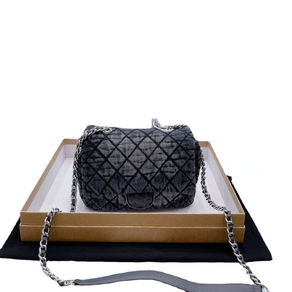cowboy embroidery printed shopping bag single women shoulder bag handbag designer three kinds of models with box
cowboy embroidery printed shopping bag single women shoulder bag handbag designer three kinds of models with box