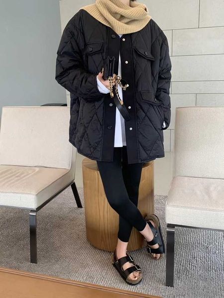 2022 winter new european goods commuter leisure diamond plaid pressed v-neck loose warm lightweight down coat, Black
2022 winter new european goods commuter leisure diamond plaid pressed v-neck loose warm lightweight down coat, Black