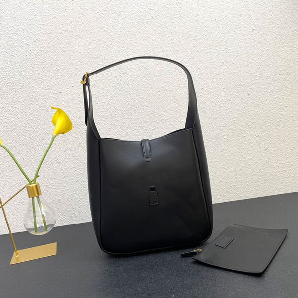 new armpit bucket bag women handbags purse shoulder bags genuine leather fashion letters black tote bags zip pocket two piece set
new armpit bucket bag women handbags purse shoulder bags genuine leather fashion letters black tote bags zip pocket two piece set