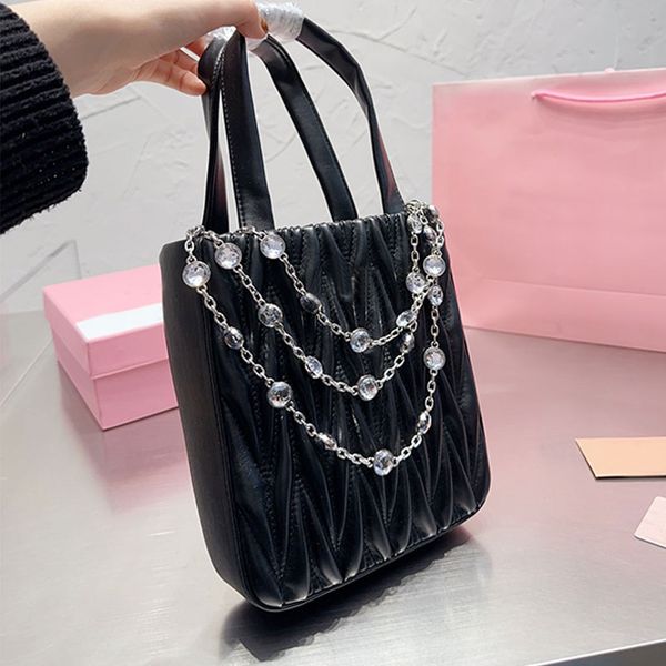crystal chain totes bag women classic handbags imported lambskin crease embossing shoulder bags fashion hardware letters 3 colors purse
crystal chain totes bag women classic handbags imported lambskin crease embossing shoulder bags fashion hardware letters 3 colors purse