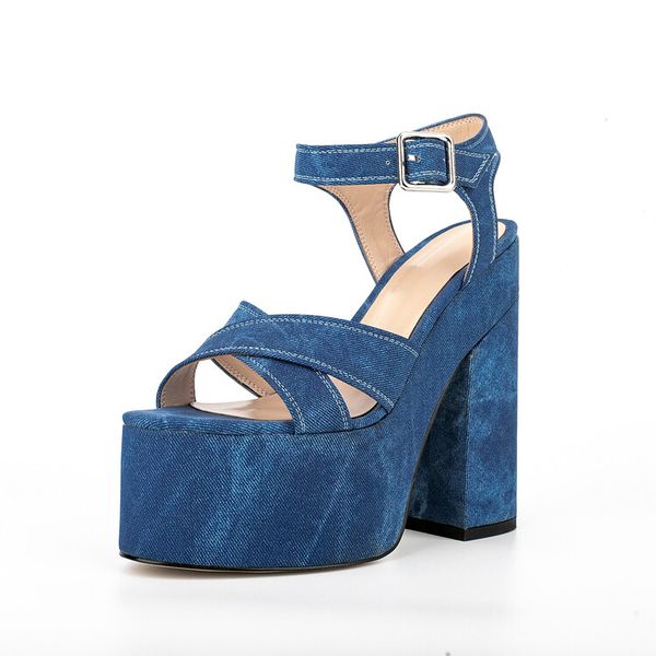 2023 women's sandals summer european and american fashion denim fabric thick high heel waterproof platform design simple fish mouth str, Black
2023 women's sandals summer european and american fashion denim fabric thick high heel waterproof platform design simple fish mouth str, Black