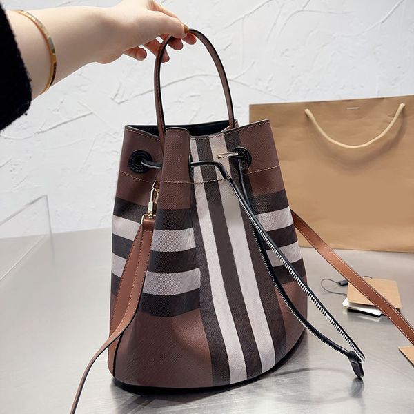check drawstring bucket bag women handbags purse removable strap gold hardware fashion letters genuine leather classic crossbody bags
check drawstring bucket bag women handbags purse removable strap gold hardware fashion letters genuine leather classic crossbody bags