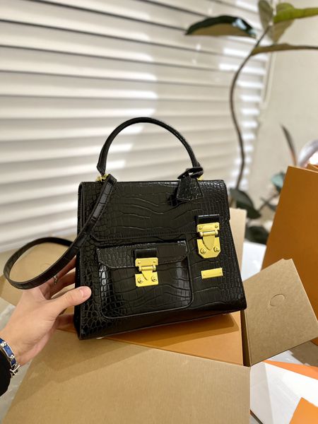 tz fashion bags famous designer handbag women's flap bag elegant design shiny pure steel gold hardware accessories adjustable shoulder
tz fashion bags famous designer handbag women's flap bag elegant design shiny pure steel gold hardware accessories adjustable shoulder